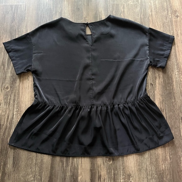 Ripzone Satin Peplum Style Blouse L - Picture 2 of 5
